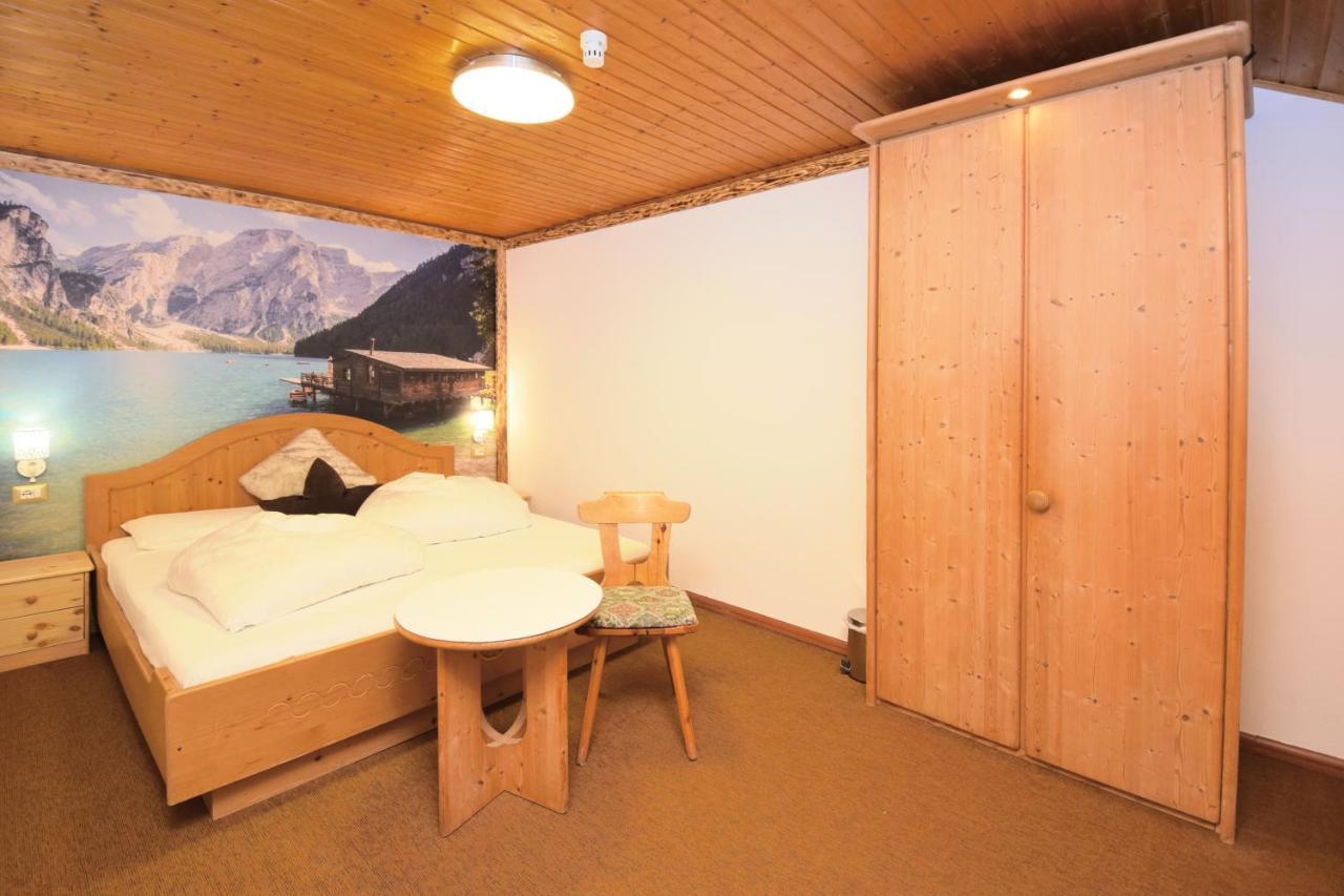 Hotel Chalet Olympia Monguelfo-Tesido / Welsberg-Taisten Eksteriør billede