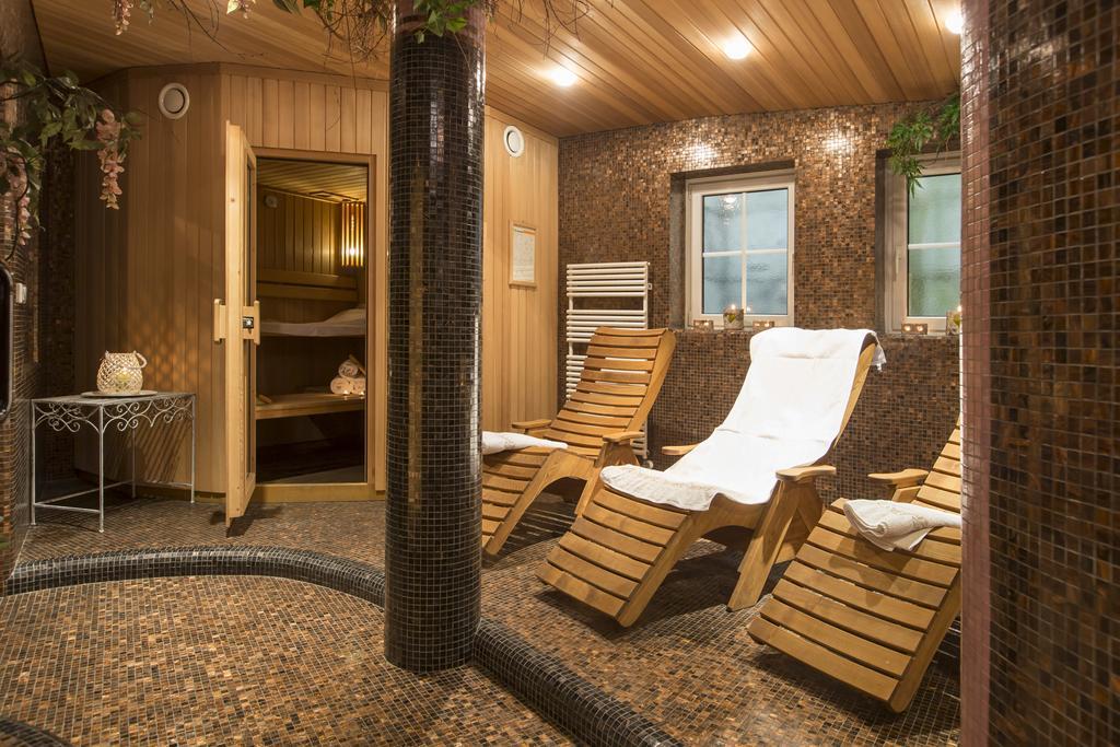 Hotel Chalet Olympia Monguelfo-Tesido / Welsberg-Taisten Eksteriør billede